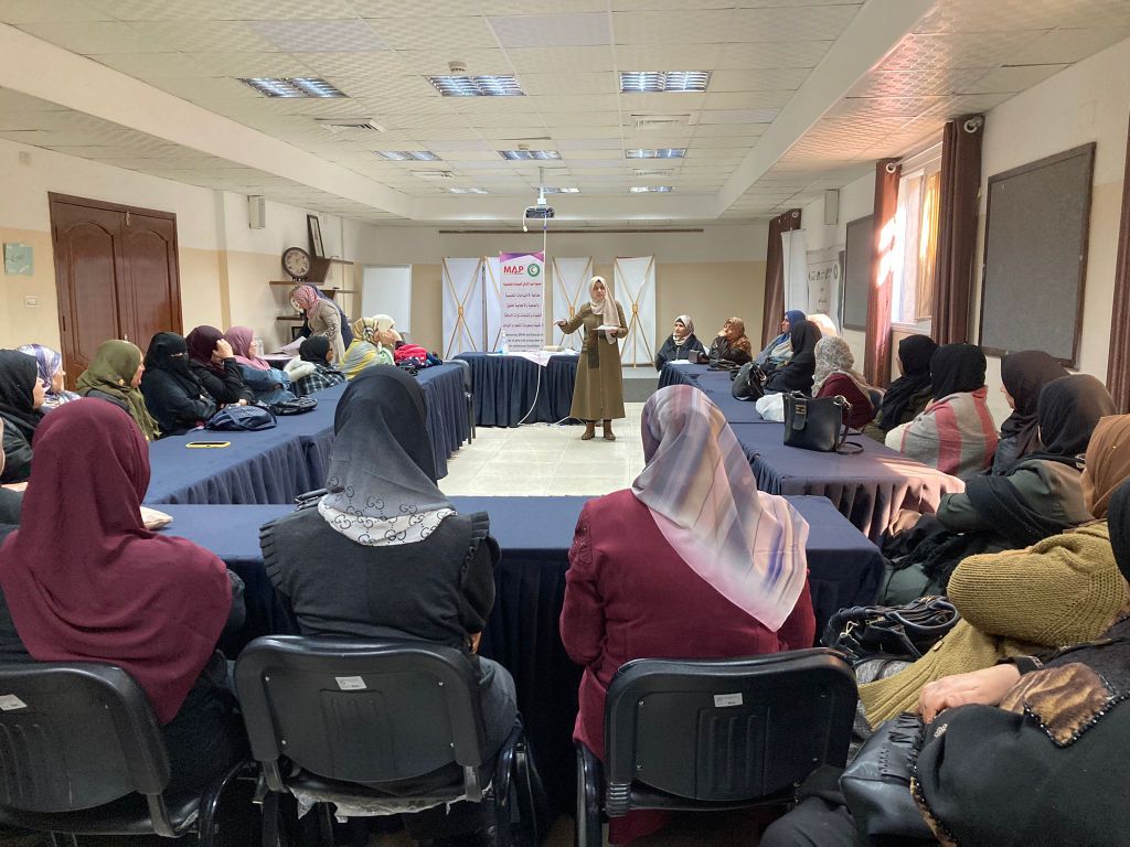 تفاصيل اجتماع لأمهات الفتيات ذوات الإعاقة الذهنية في جمعية عبد الشافي الصحية