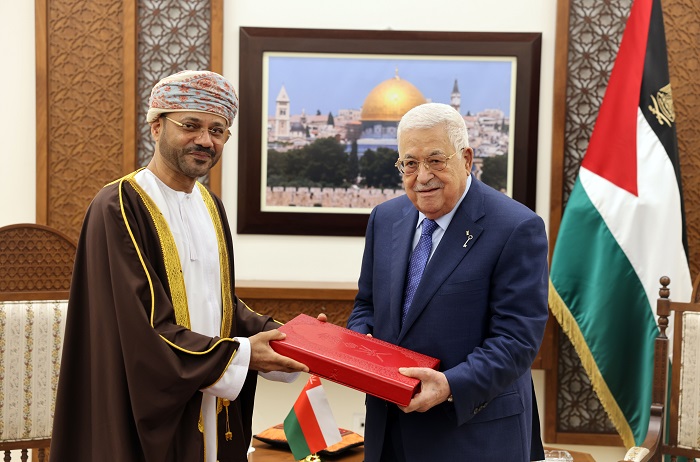 وزير الخارجية العماني يزور فلسطين