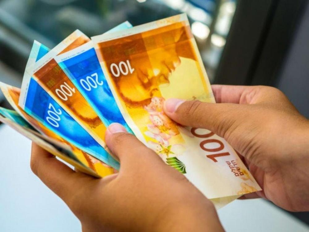 المالية الفلسطينية: صرف 70% من الرواتب خلال 10 أيام إذا وصلت المقاصة.. وسيناريوهات بديلة قيد التنفيذ
