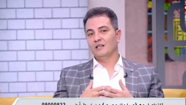 مرض «تآكل اللثة» الصامت.. استشاري تركيبات الأسنان يكشف العلاج المناسب