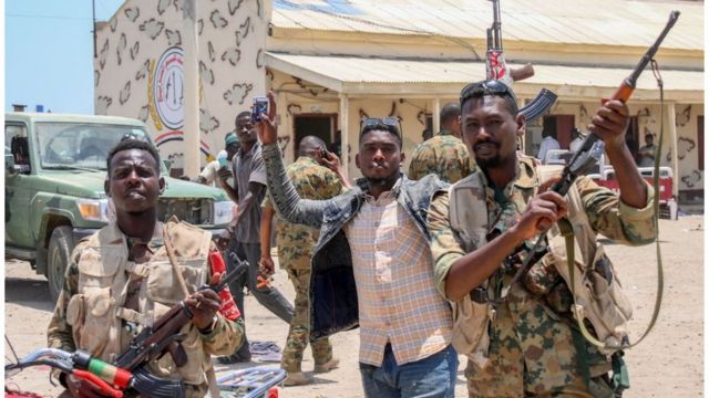 الجيش السوداني يمدد الهدنة لـ 72 ساعة اضافية...تفاصيل