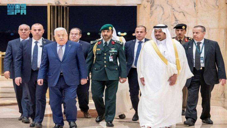 الرئيس الفلسطيني نداء الوطن - قمة عربية