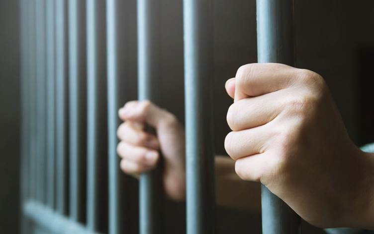 منتصف سبتمبر سيشهد اضرابا مفتوحا عن الطعام للأسرى في سجون الإحتلال