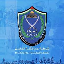 مجهول يطلق النار على مركز شرطة الخليل .. طالع