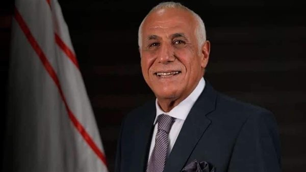 حسين لبيب وقائمته يتقدمون بأوراق ترشحهم لإنتخابات الزمالك .. تعرف على قائمة حسين لبيب