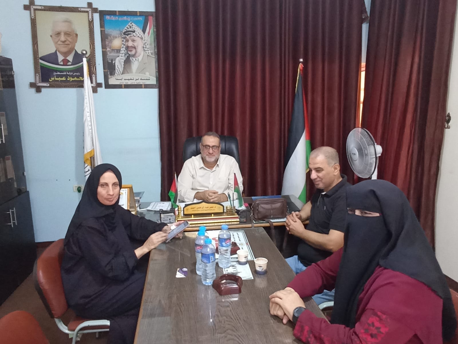 أبو السعود تزور اللجنة الشعبية لمخيم الشاطئ بمدينة غزة