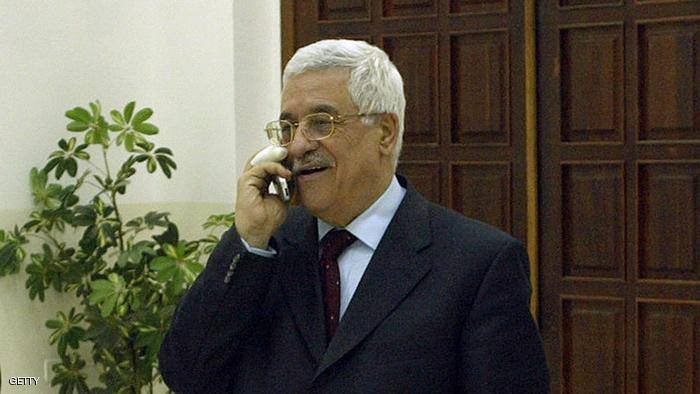 جنبلاط يهاتف عباس ... تفاصيل