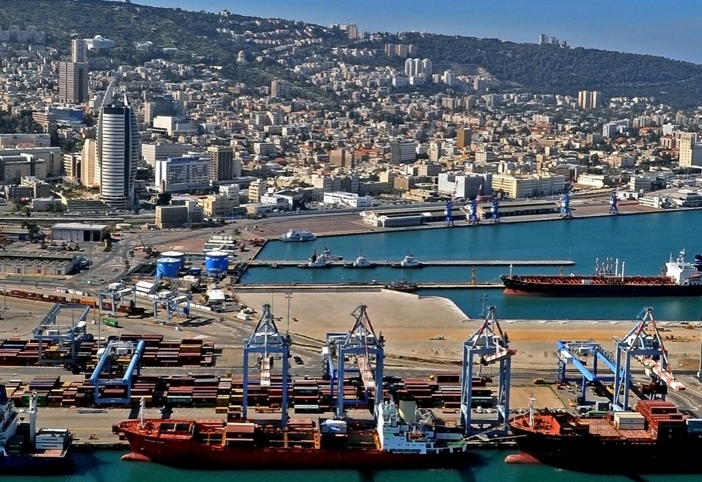 مدينة حيفا المحتلة