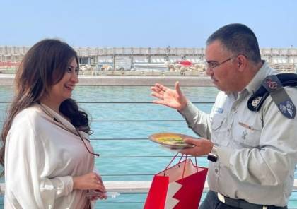 شاهد...اعلامية بحرينية تتغنى بجيش الاحتلال الاسرائيلي