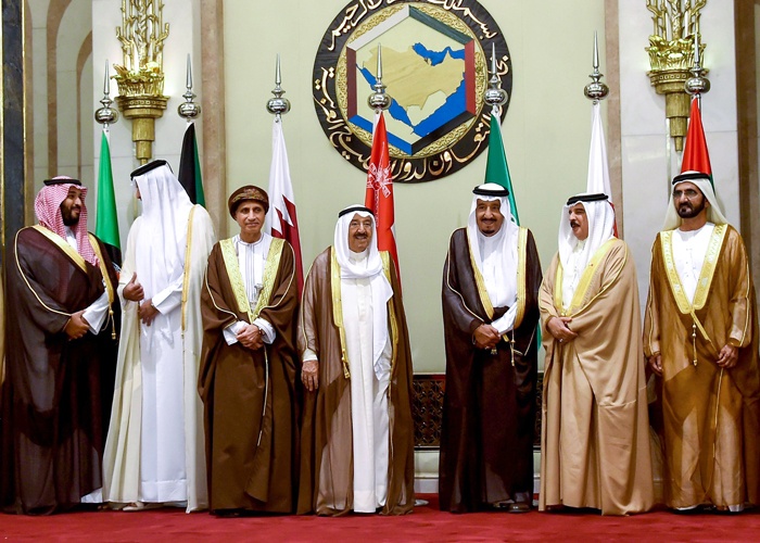 خفايا دعوة التعاون الخليجي لجماعة الحوثي لإجراء مشاورات لإنهاء الحرب