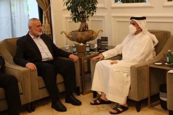 وفد من حماس برئاسة هنية مع وزير الخارجية القطري... تفاصيل