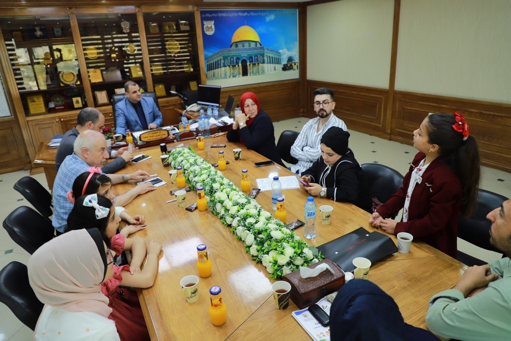 الثقافة والفكر الحر توقع مذكرة تفاهم مع بلدية خانيونس حول مناصرة قضايا الأطفال المجتمعية