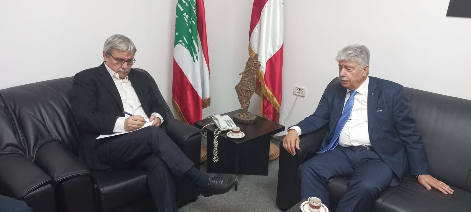 قدم التعازي لضحايا مركب الموت ولعائلة عضو اللجنة المركزية للجبهة أبو جورج