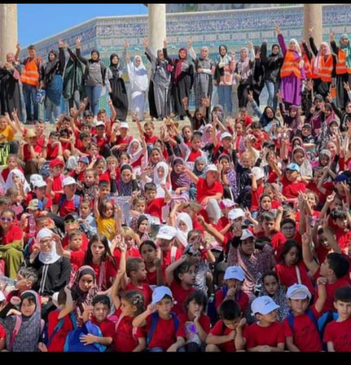 زهرة المدائن تطلق مخيم القدس أحلى 13 وتنظم رحلة ثقافية تعليمية للمشاركين
