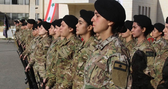 بيروت : للمرة الأولى مساواة في صفوف الضباط المتخرجين بين إناث وذكور