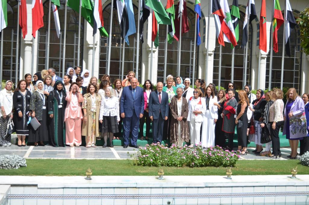 انتخاب الاماراتية د. شفيقة العامري عضوا في مجلس الادارة الجديد لمجلس سيدات الاعمال العرب