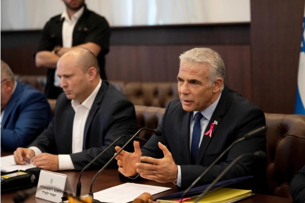 لابيد: إسرائيل ستحصل على ١٧ % من عائدات حقل قانا وحزب الله لن يحصل على أي من عائدات الغاز