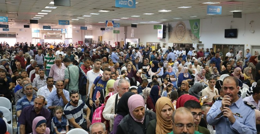 الداخلية الأردنية تكشف عن المتسبب في ازدحام المسافرين عبر جسر الملك حسين
