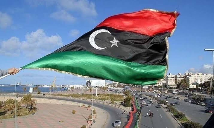 محلل: على ليبيا أن تحارب أزماتها وتفوز عليها عبر الانتخابات