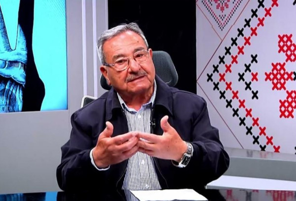 رمزي رباح: تغيب "التنفيذية" بهذه الظروف الدقيقة خطأ كبير وهذا المطلوب قبل لقاء الجزائر